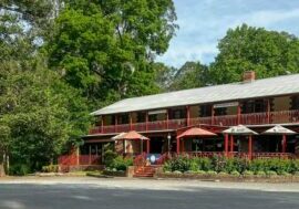 Black Spur Inn