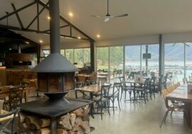 Lake Eildon Hotel